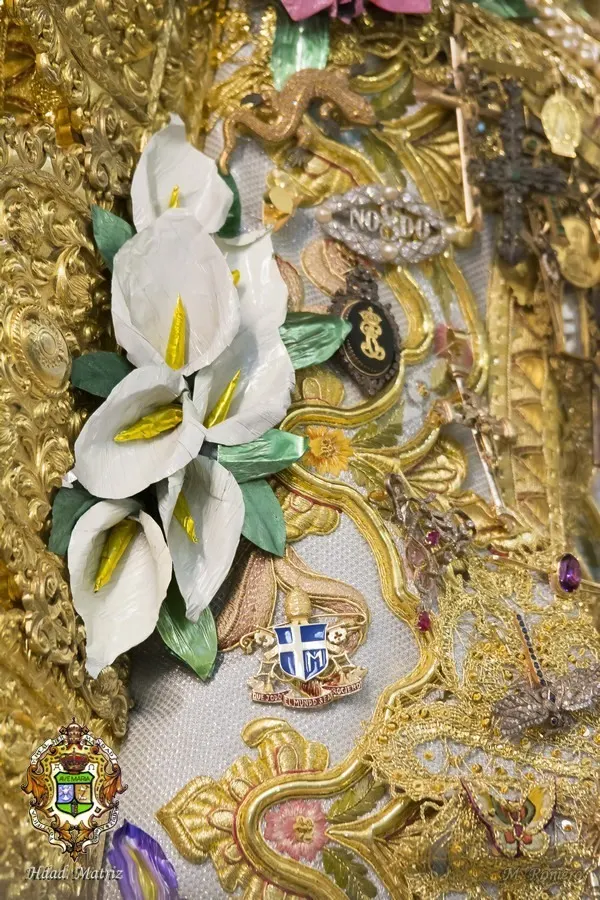 15-Virgen rocio preparada para romeria 2019-1