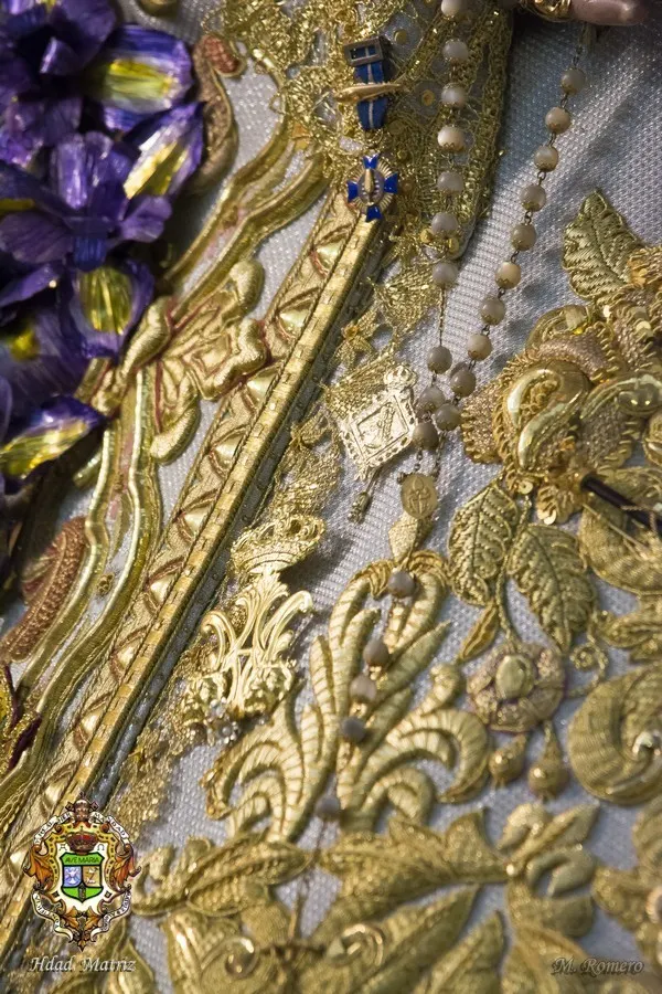 21-Virgen rocio preparada para romeria 2019-1