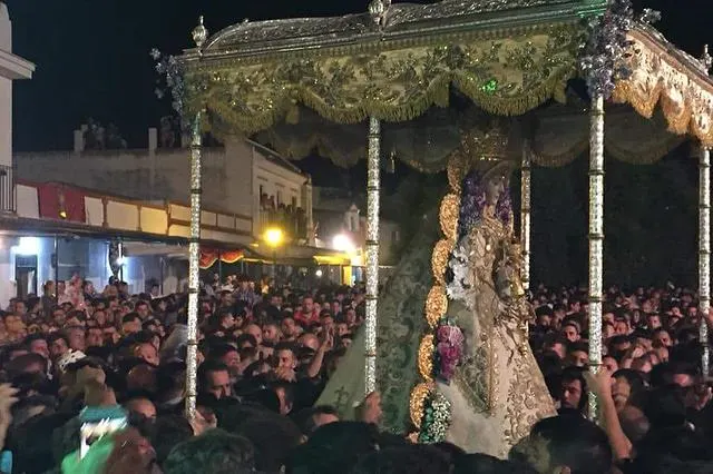 virgen en la calle 2018-49