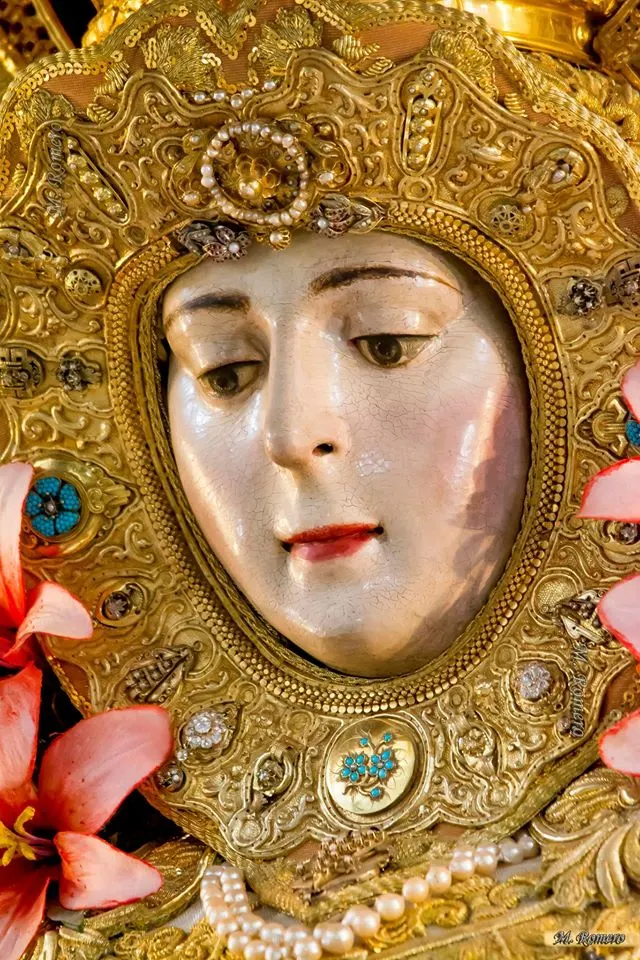 La Virgen del Rocio-MANOLO romero-collares