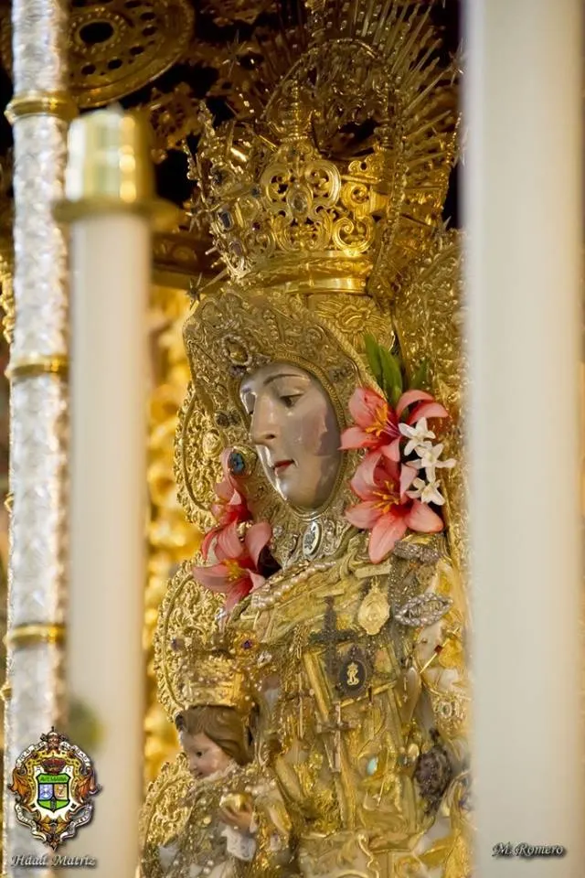 Nuevo traje Virgen 2015-112648