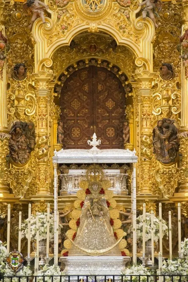 Virgen en su paso 2017 M-Romero-2