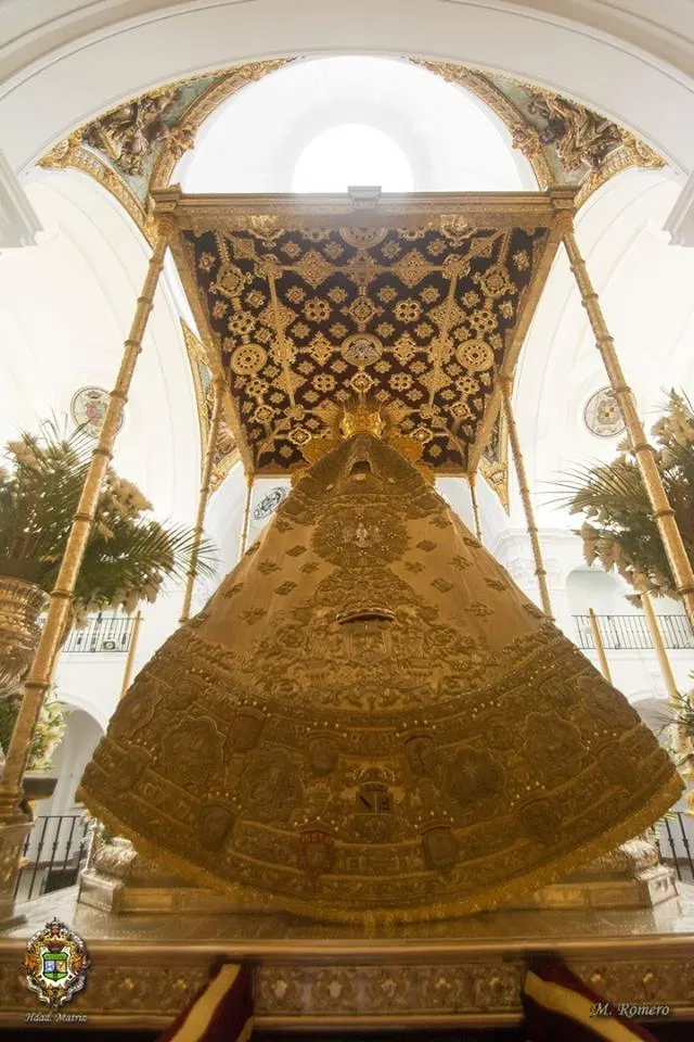 Virgen en su paso 2017 M-Romero-5