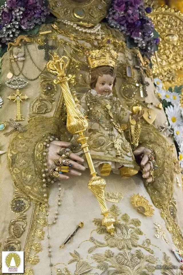 Centenario coronacion rocio la virgen luce nueva manto septiembre 2018-16