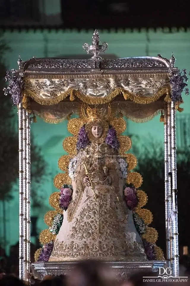 virgen en la calle 2018-43