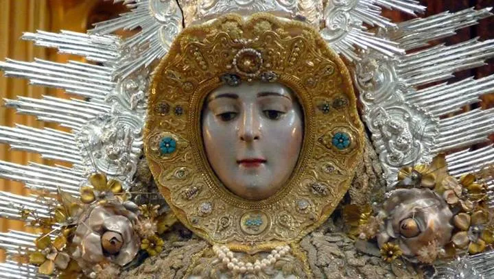 La Virgen del Rocio-3-rocio.com-virgen-lunar-4-04-14
