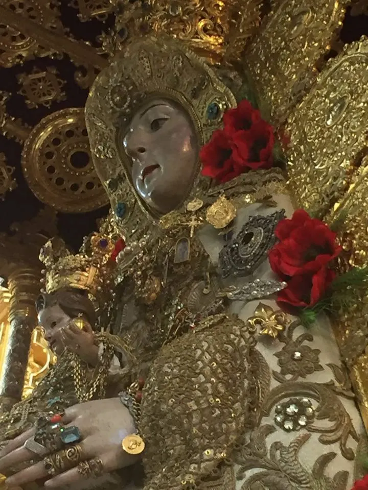 Virgen en su paso 2017-6