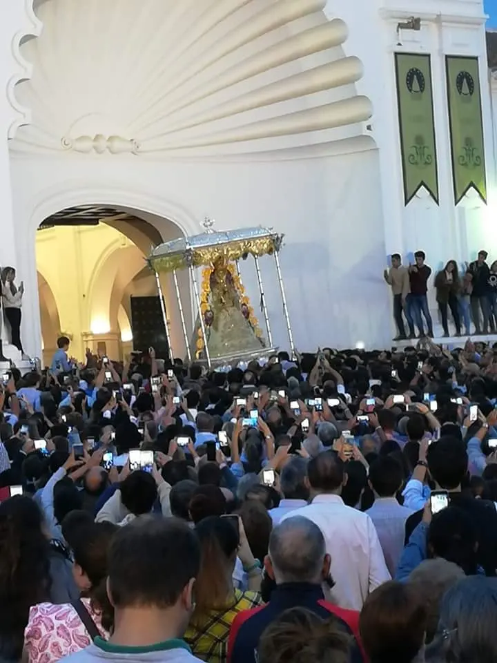 virgen en la calle 2018-14