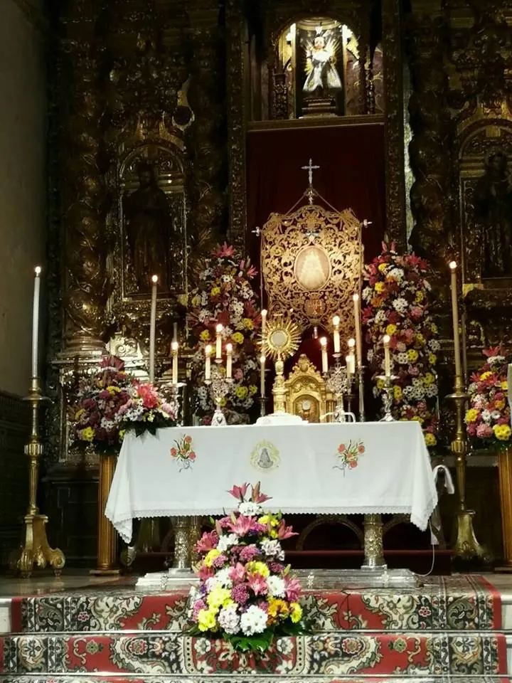 Altar Rocio de Sanlucar la Mayor 2019