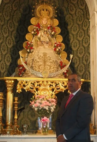 1411-manuel-barrios-presidente-hdad-rocio.jpg