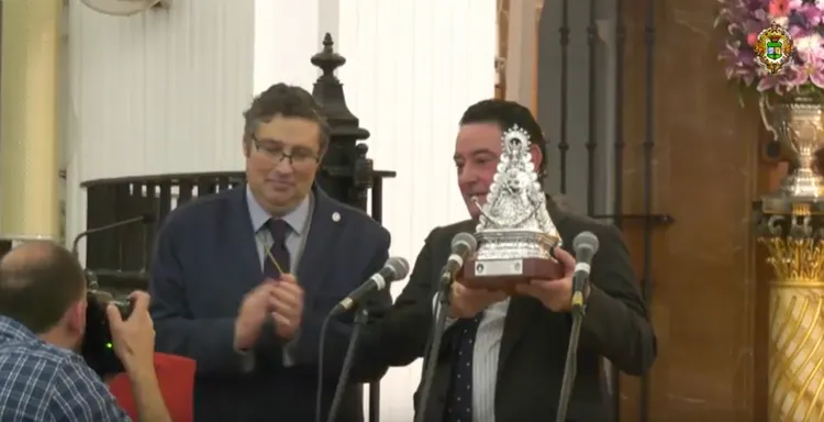 Himno Coronacion rafael Gonzalez serna 28