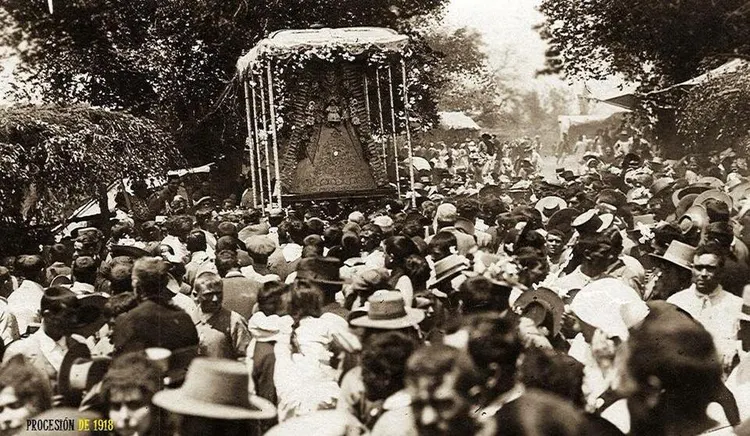 procesion virgen rocio antigua