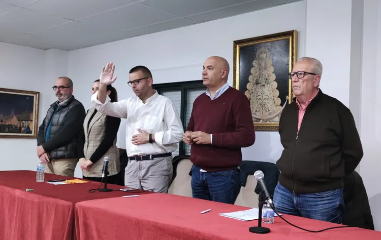 Emigrantes aprueba sus cuentas por unanimidad-2