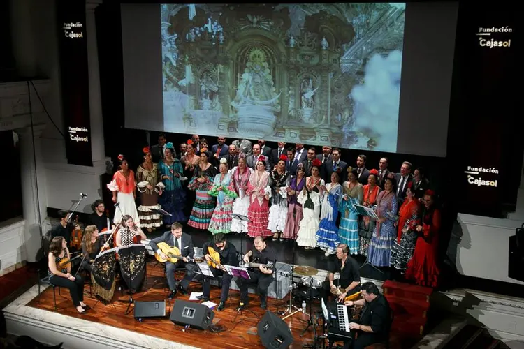 Coro Macarena 2015 presentacion CD