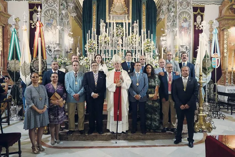 Novena matriz 4 obispo