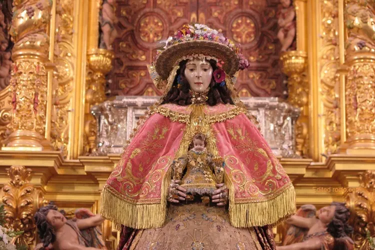 Traje pastora traslado 2019-IMG_5039