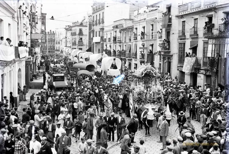 Triana por la Calle Castilla