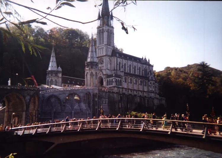 lourdes7