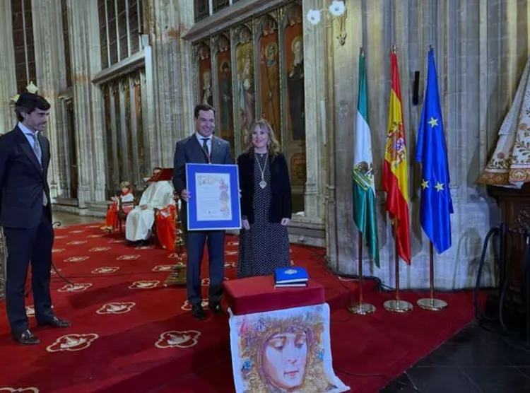 Juanma Moreno H Honorario rocio Bruselas