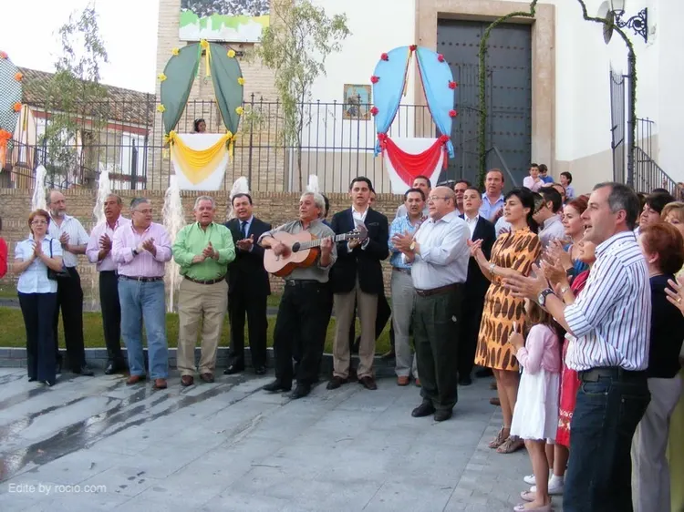 2192-homenaje-sevillanas-gines2.jpg