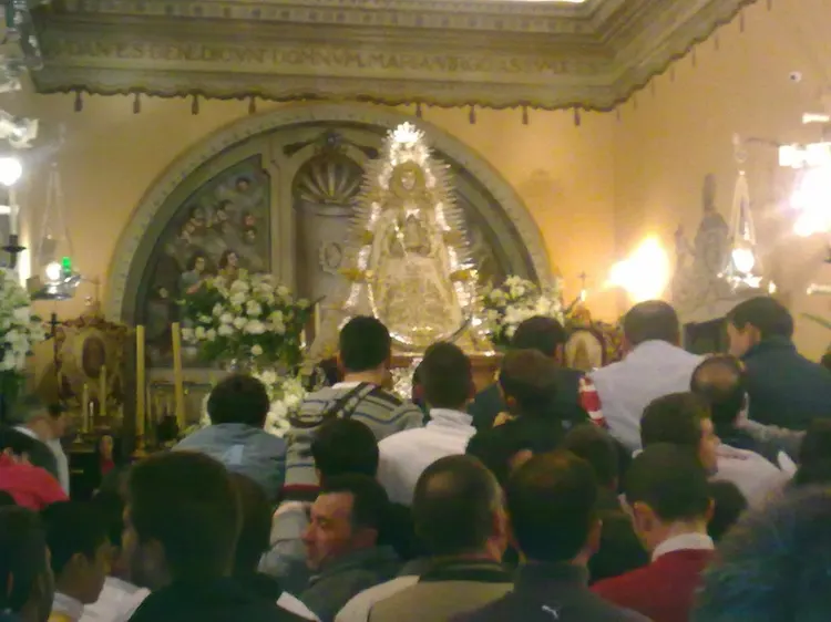 4258-entronizacion-virgen-2013-1.jpg