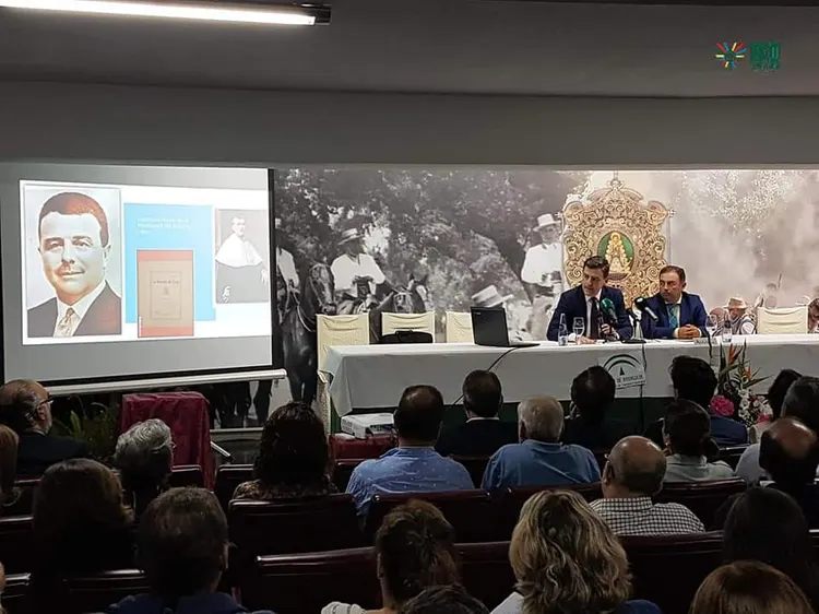 Conferencia santiago padilla en huelva-5