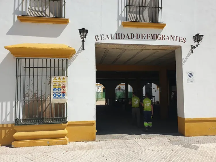 obra Obras en rocio emigrantes-3