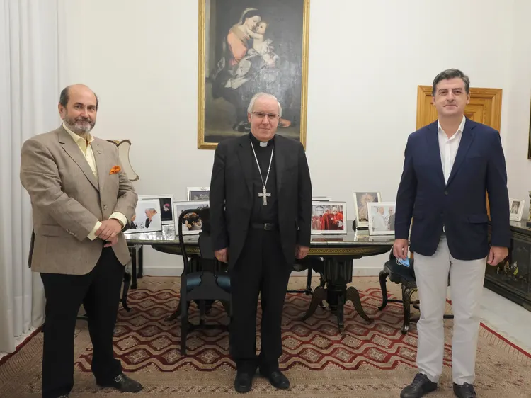 Foto arzobispo de Sevilla-Jubilar Rocío 1