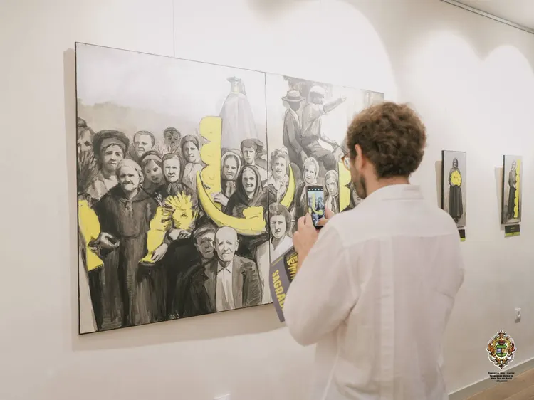 Sagrada - Exposición de Ricardo Gil -5