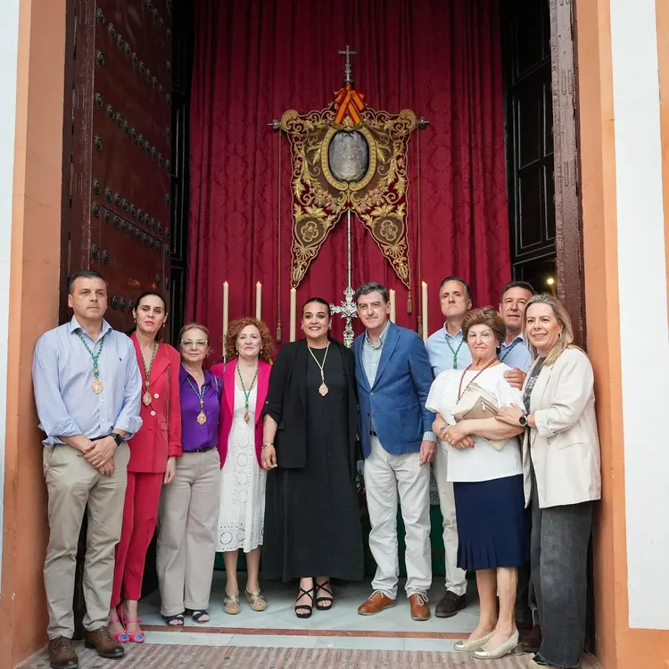 SALVE Y VELADA DE DESPEDIDA. Encomendamos a la Virgen todo lo que vamos a vivir estos días y el camino que emprende mañana nuestra Hermandad para celebrar la Romería de 2025-1