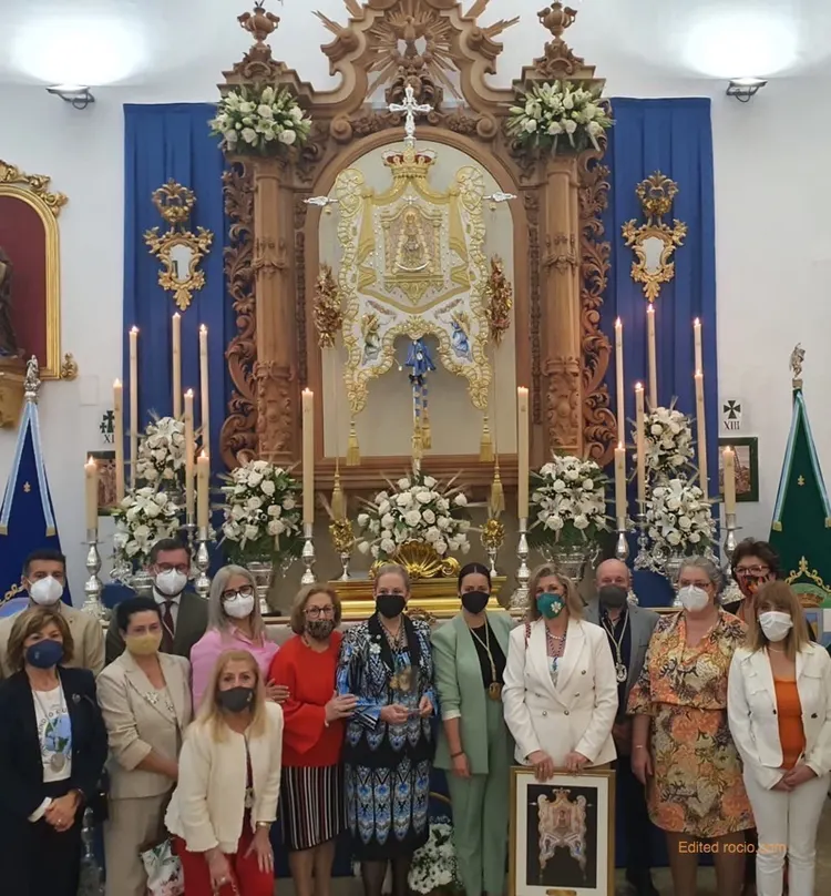 N.P. IMPOSICIÓN ESCUDO ORO AECC SIMPECADO ROCiO TORREMOLINOS 1