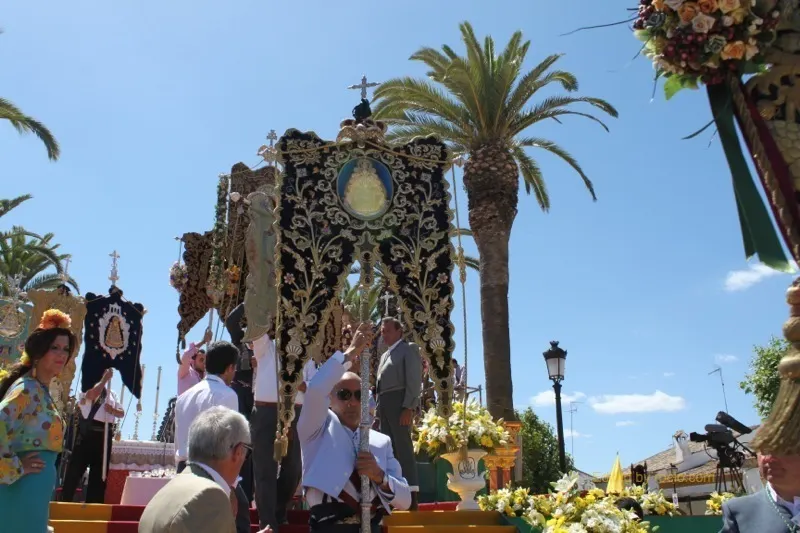 5368-simpecados-misa-pentecostes-2014-rocio.com-IMG_1608