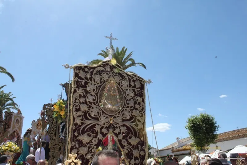 5368-simpecados-misa-pentecostes-2014-rocio.com-IMG_1672