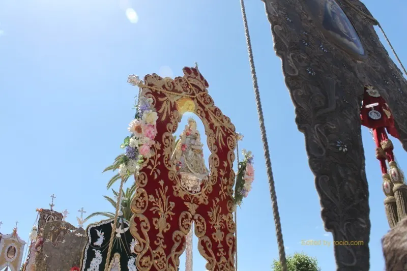 5368-simpecados-misa-pentecostes-2014-rocio.com-IMG_1678