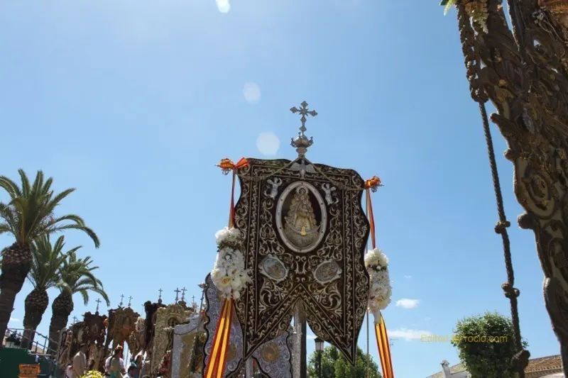 5368-simpecados-misa-pentecostes-2014-rocio.com-IMG_1685