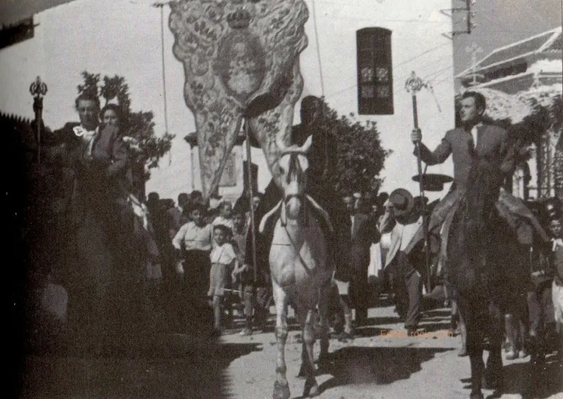 Hermanos Mayores de Almonte-Rocio-1957 Placido Lopez