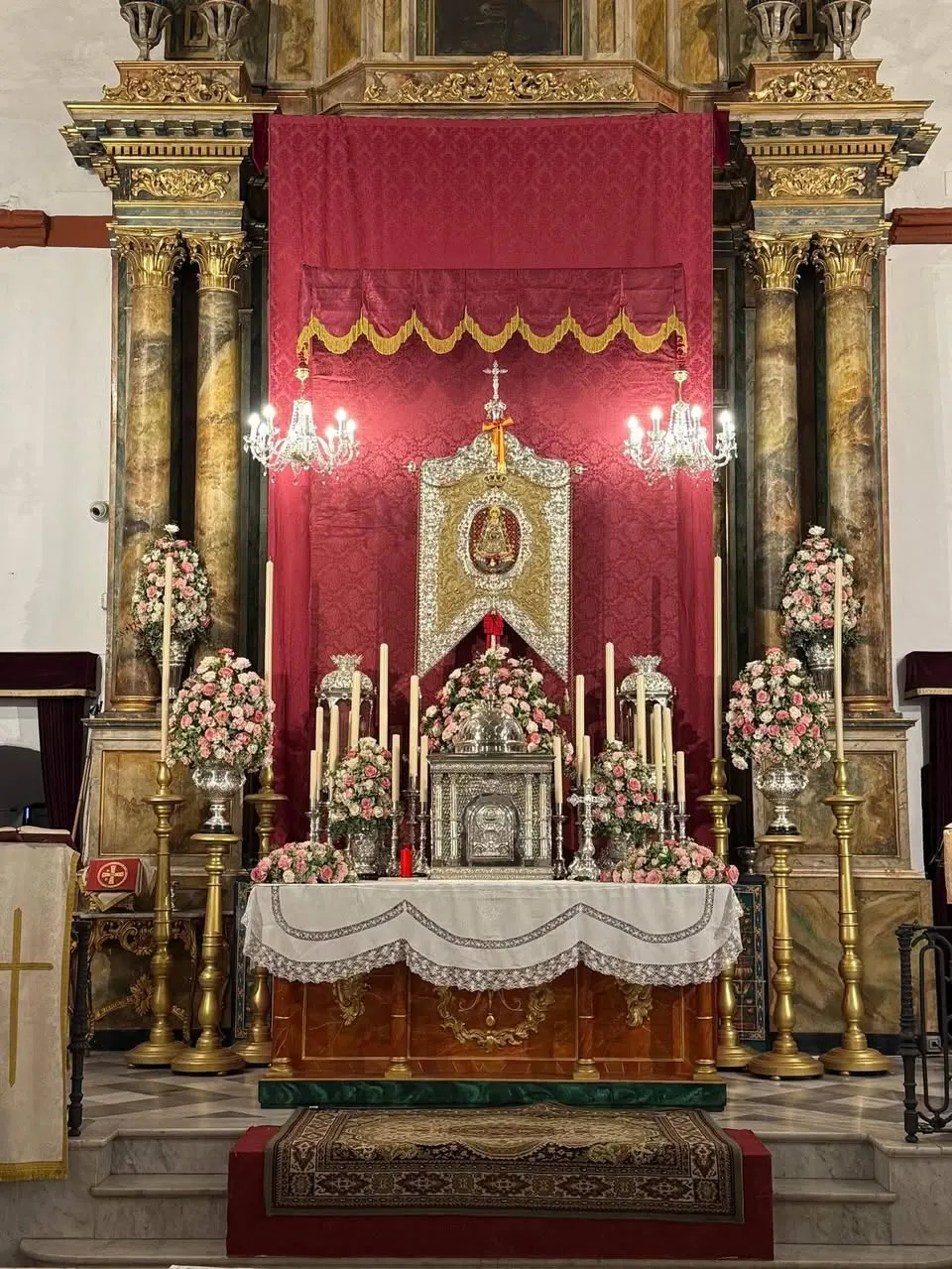 Altar de cultos rocio 2026-00072