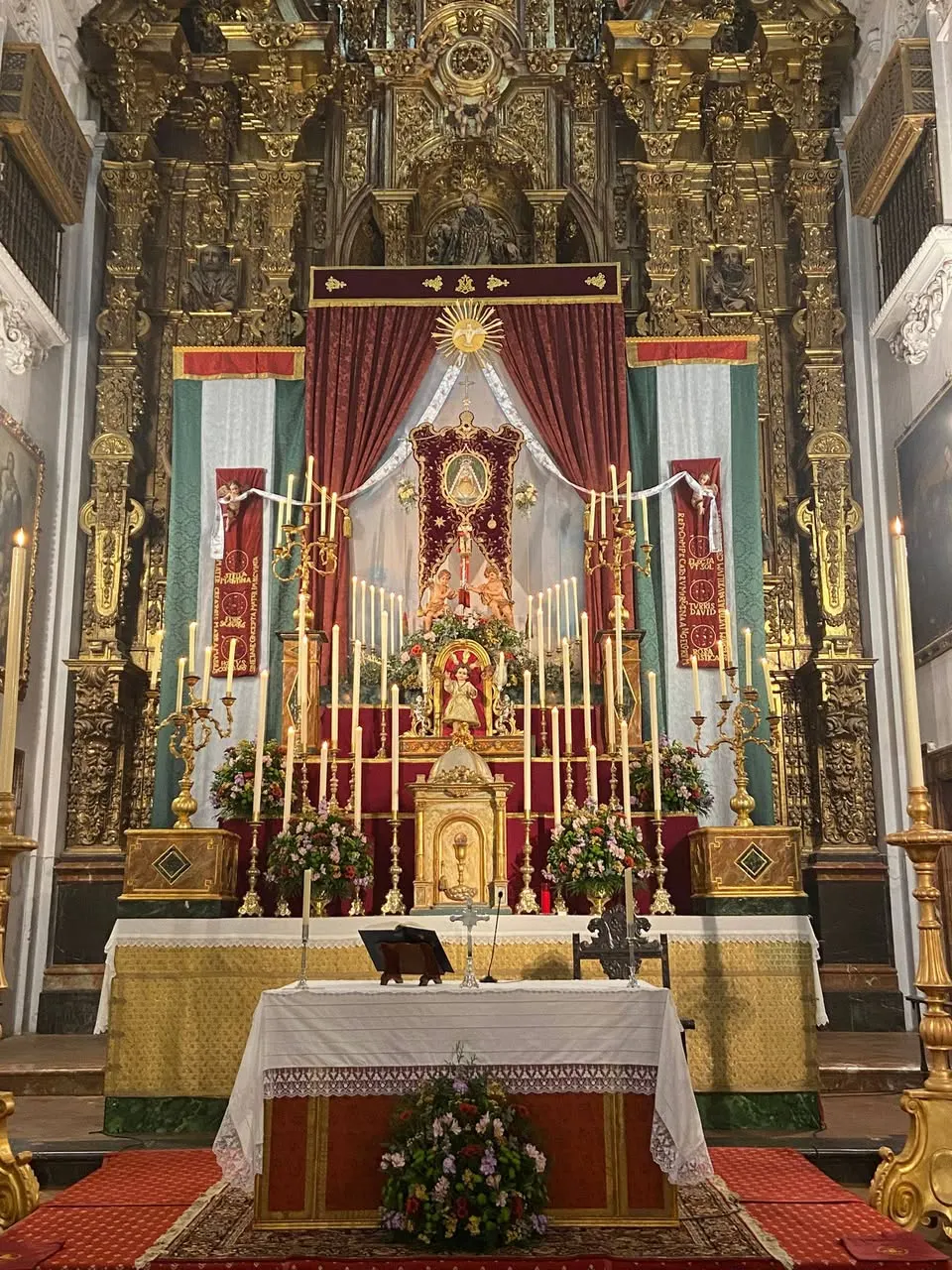 Altar de cultos rocio 2026-00026