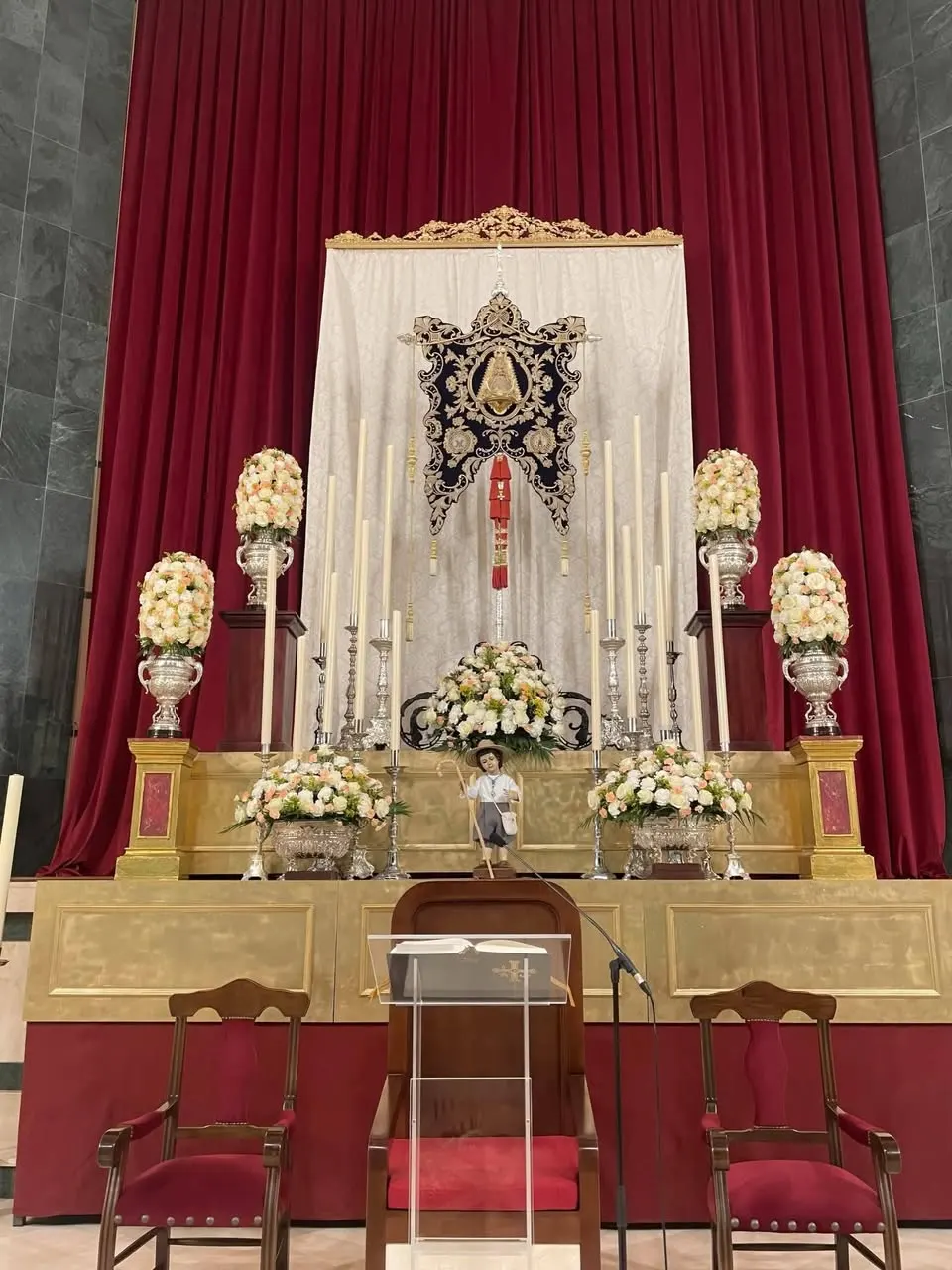 Altar de cultos rocio 2026-00036