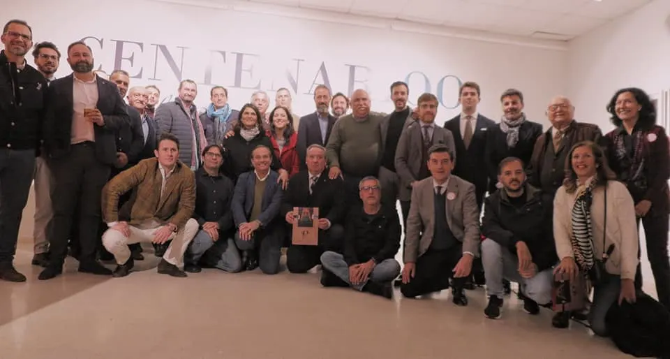 Exposición del centenario de la Coronación-2
