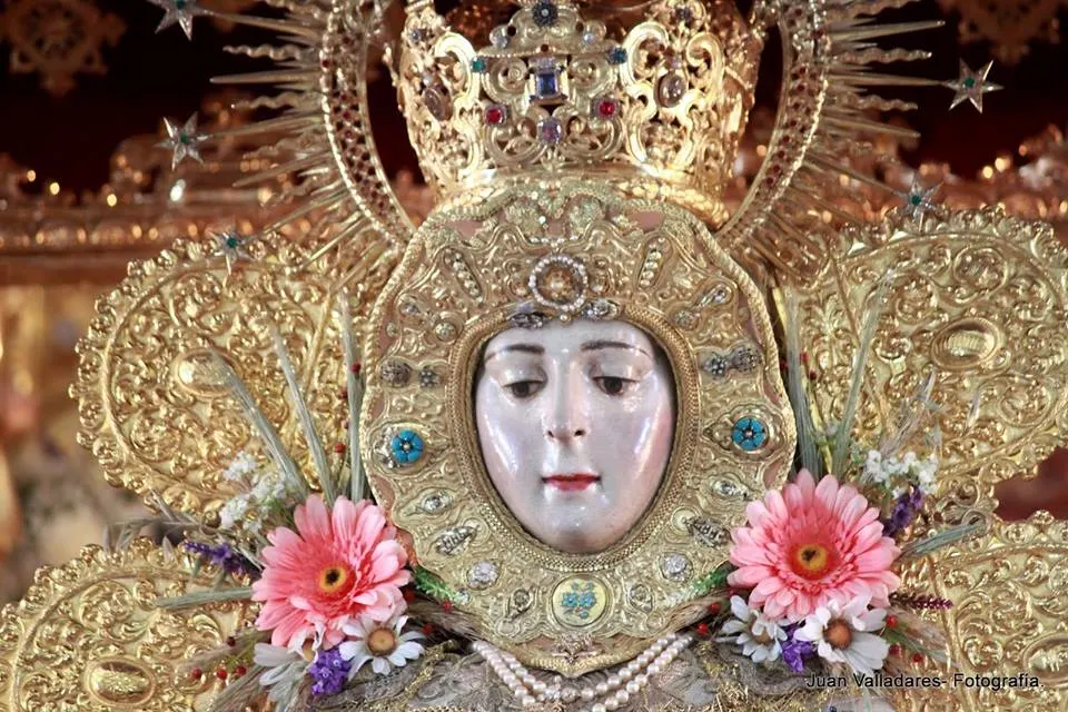 La Virgen del Rocio-lunar-juan valladares