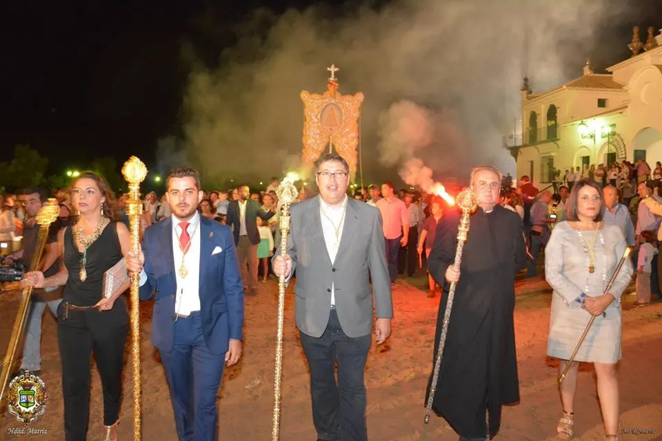 2015 Santo Rosario y Salve Popular Rocio Chico-14