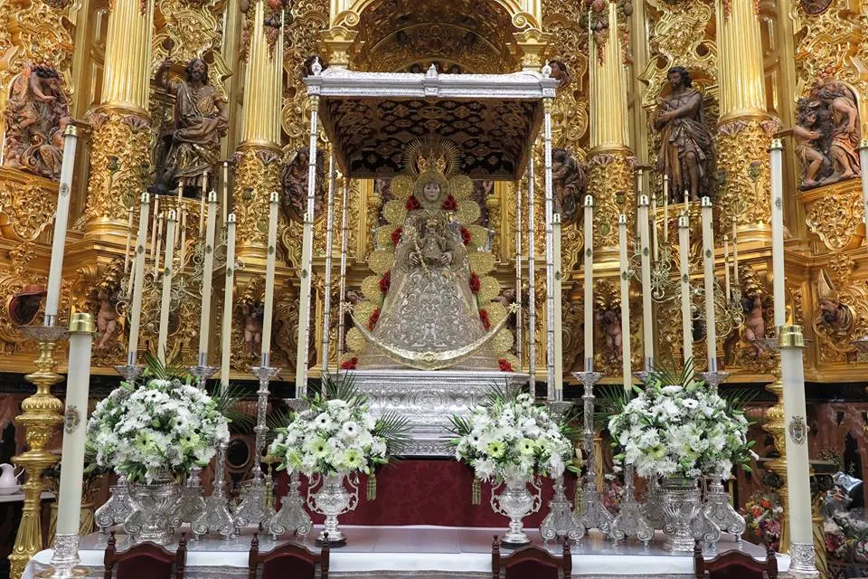 Virgen en su paso 2017