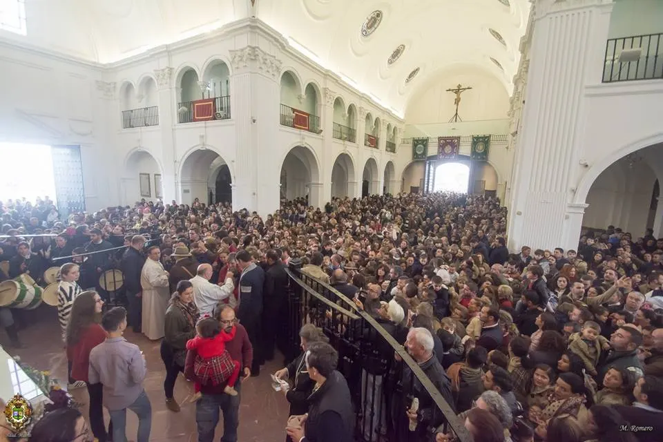 Presentacion ninos a la Virgen del Rocio 2018-8