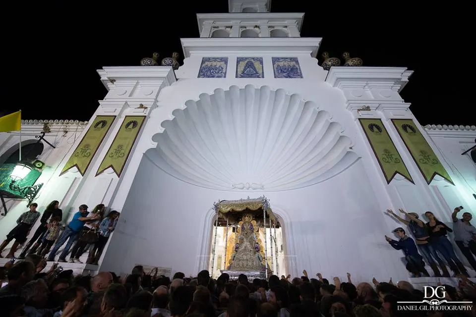 virgen en la calle 2018-59