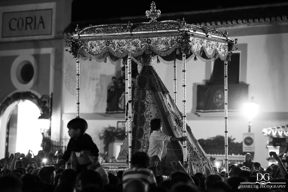 virgen en la calle 2018-61