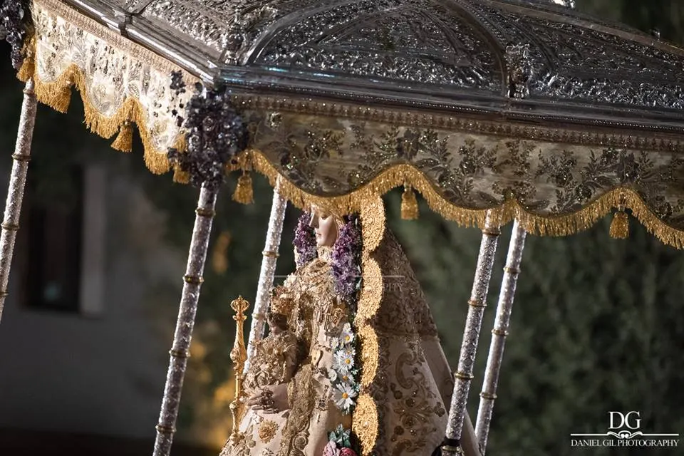 virgen en la calle 2018-65