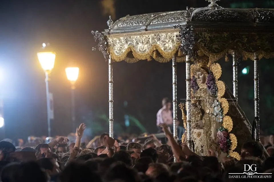 virgen en la calle 2018-66