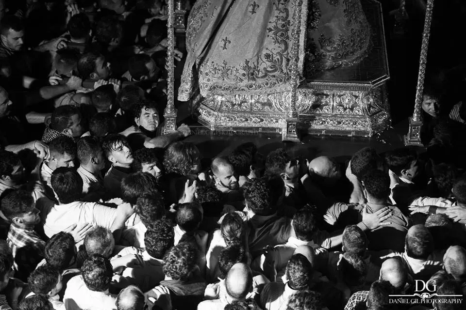 virgen en la calle 2018-83
