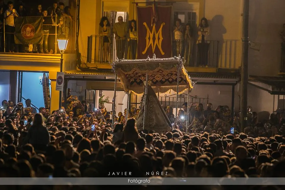 virgen en la calle 2018-89